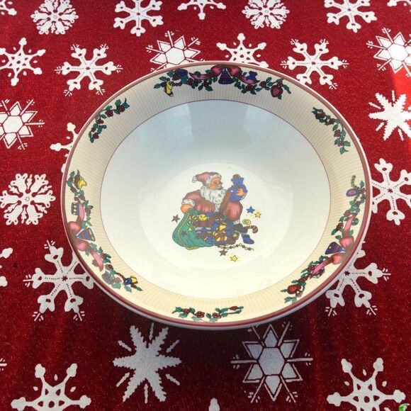 Merry Christmas Oval Platter and 2 Matching Serving Bowls - Picture 4 of 4